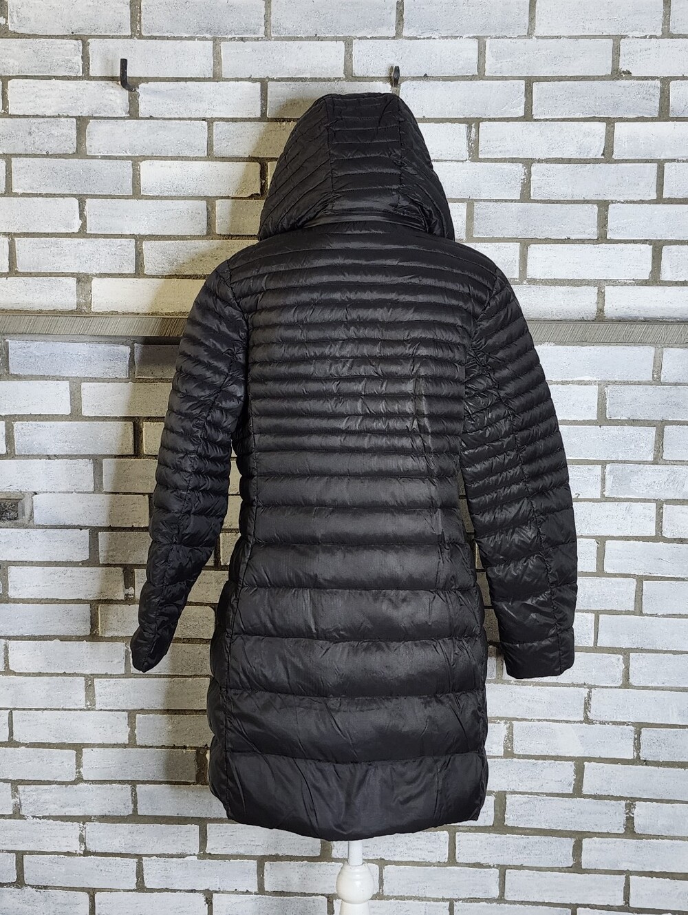 • Michael Michael Kors Black Lightweight Packable Down Puffer Hooded Jacket L - Picture 4 of 11